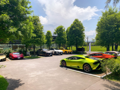 LOHERB Free Parking Lot