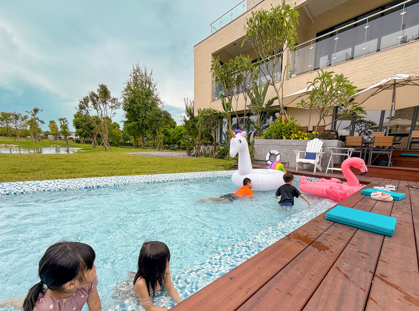 Yilan Family-Friendly Stays: B&B Selection Guide